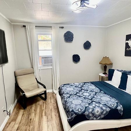 Cozy Buffalo Home-Sleeps 3 Лекаванна Екстер'єр фото